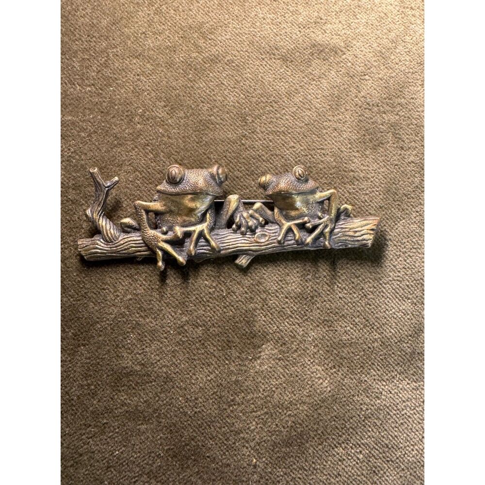 JJ Frogs on Branch Large Brooch Pin Bronze Tone Frog Family